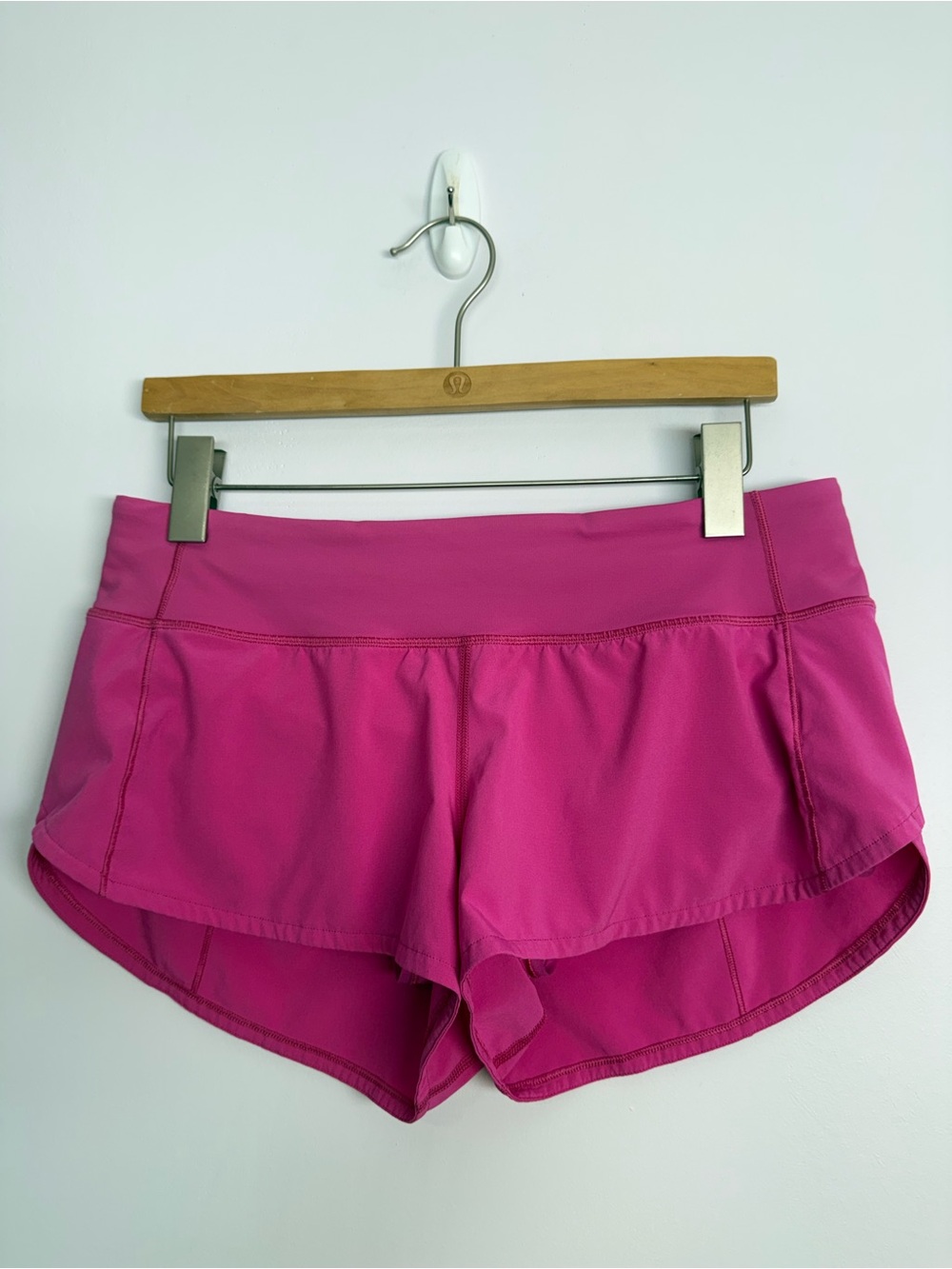 99: Lululemon Speed Up Short *2.5" Sonic Pink Size 8